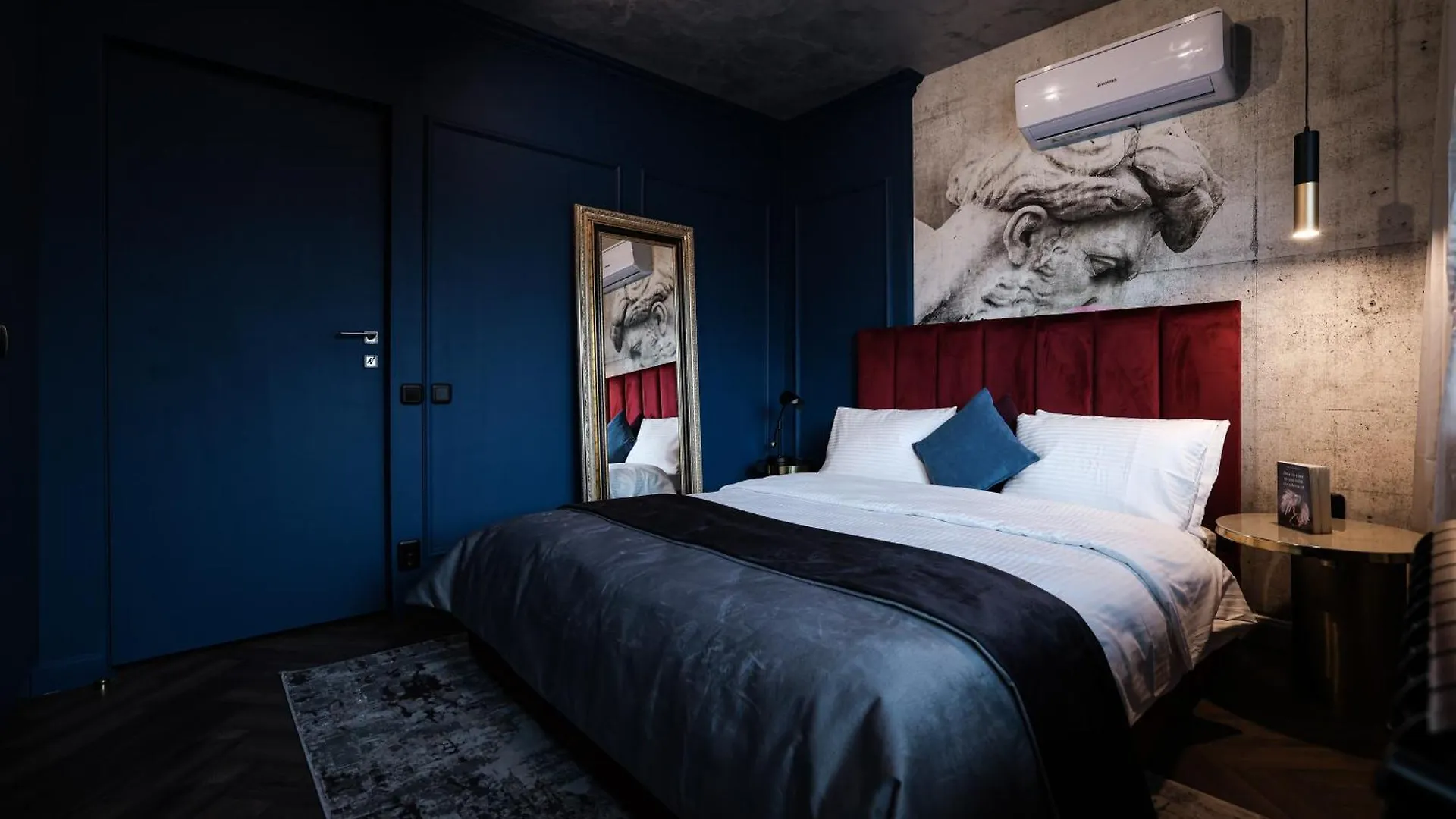 Harley Quinn Apartment Bucharest Romania