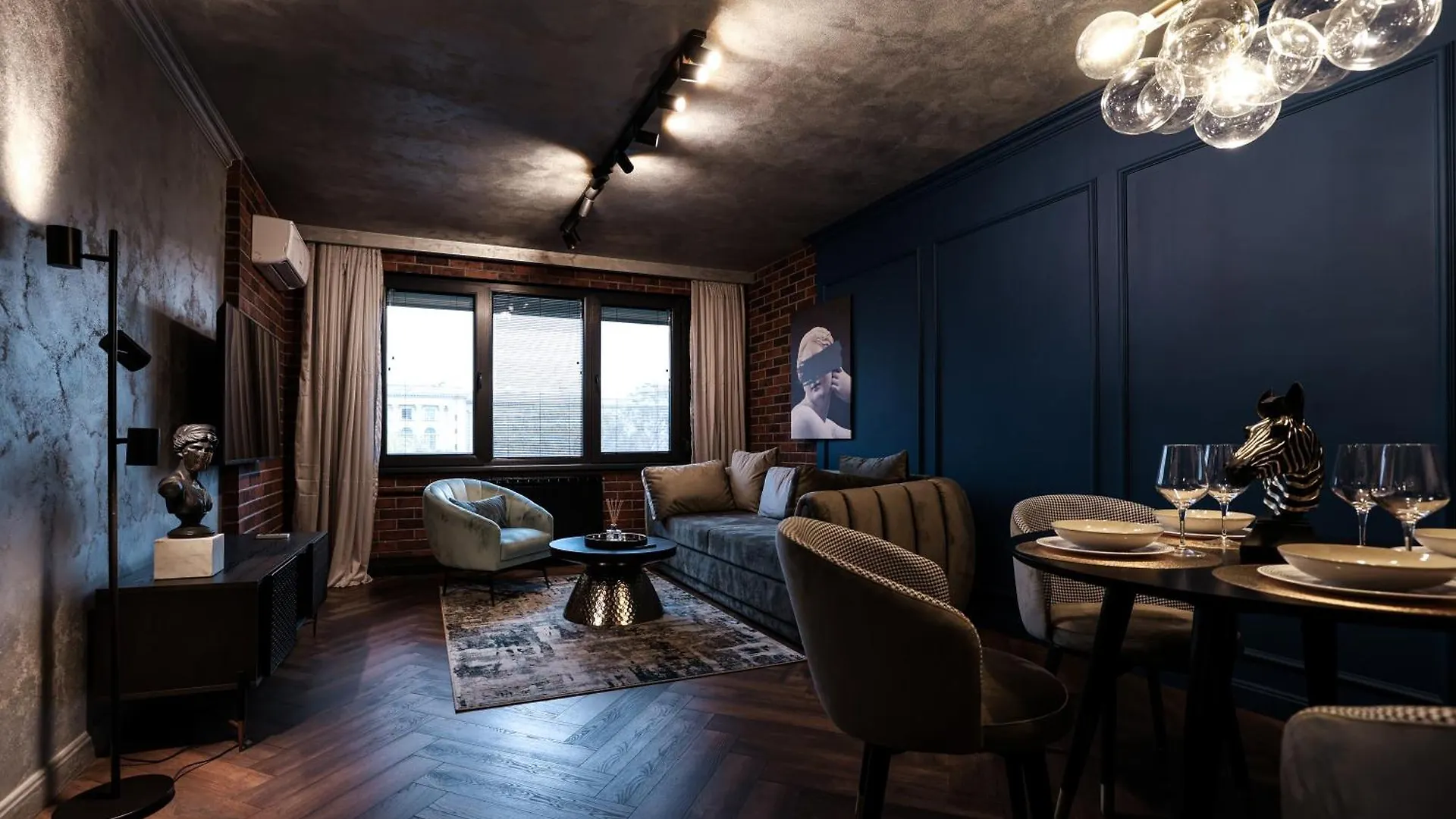 Harley Quinn Apartment Bucharest
